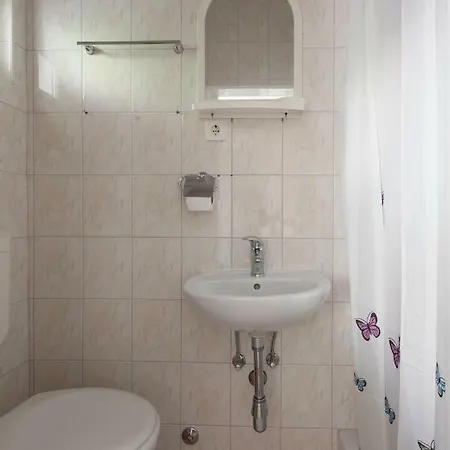 Klara Apartment Makarska