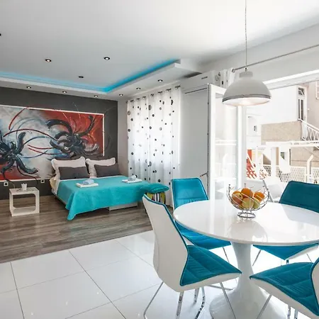 Klara マカルスカ