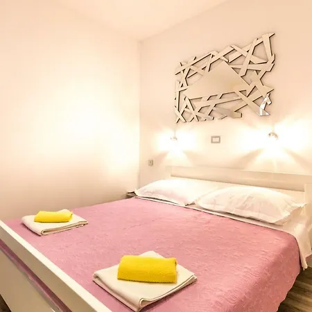 アパート Klara マカルスカ