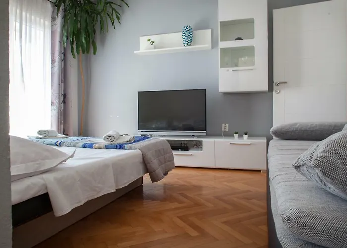 Klara * Макарська