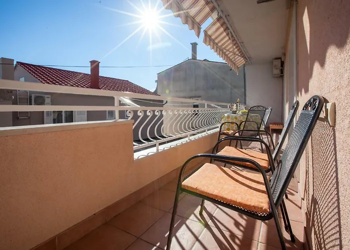 Klara Appartement Makarska